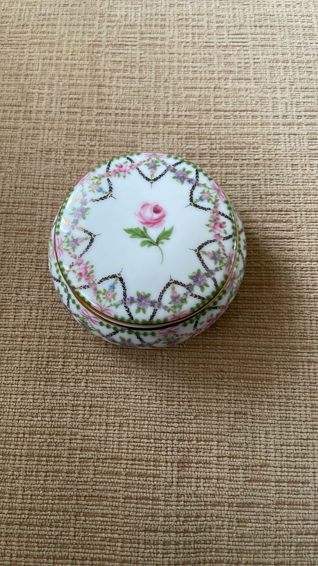 Vintage Floral Trinket box