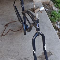 26,,, beach.  Cruiser frame and forks