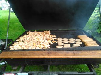 Three brothers barbecue catering