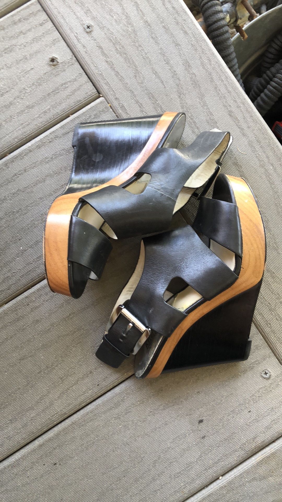 Michael Kors wedges size 6