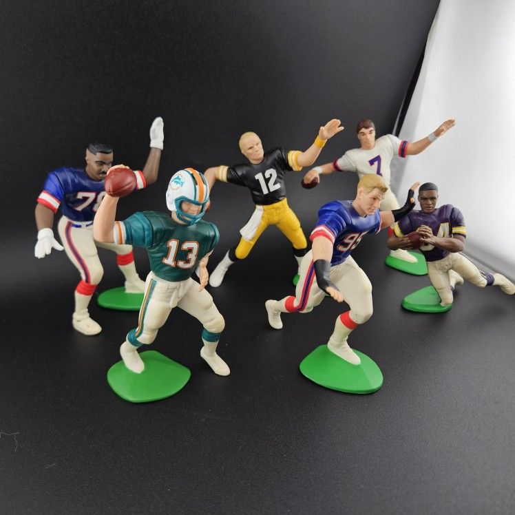 Vintage NFL Starting Line Up Action Figures. Lot Of 6