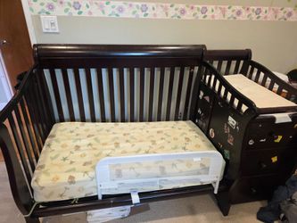 FREE Convertible Crib & Attached Changing Table