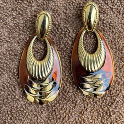 Vintage Gold Tone Studs Earrings