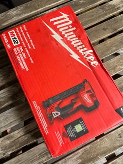 Milwaukee M12 Lithium-lon Cordless Cable Stapler (Tool-Only)