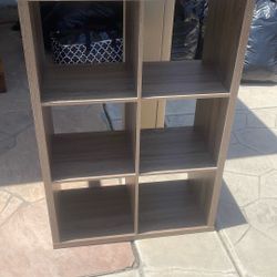 Cubic Organizer Table
