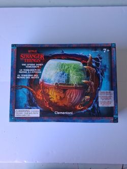 NIB Stranger Things "The Upside Down" Terrarium Kit - Clementoni Creel House