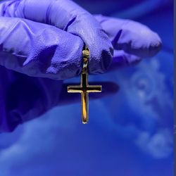 925 Sterling Silver YG Plated Mini Cross Pendant .85" 1.1g