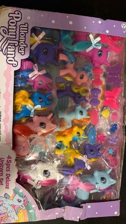 Toy unicorns