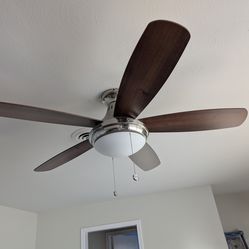52 in. Hampton Bay ceiling fan