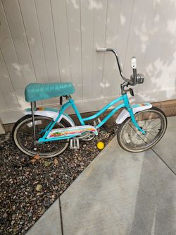 Vintage banana muscle bike.