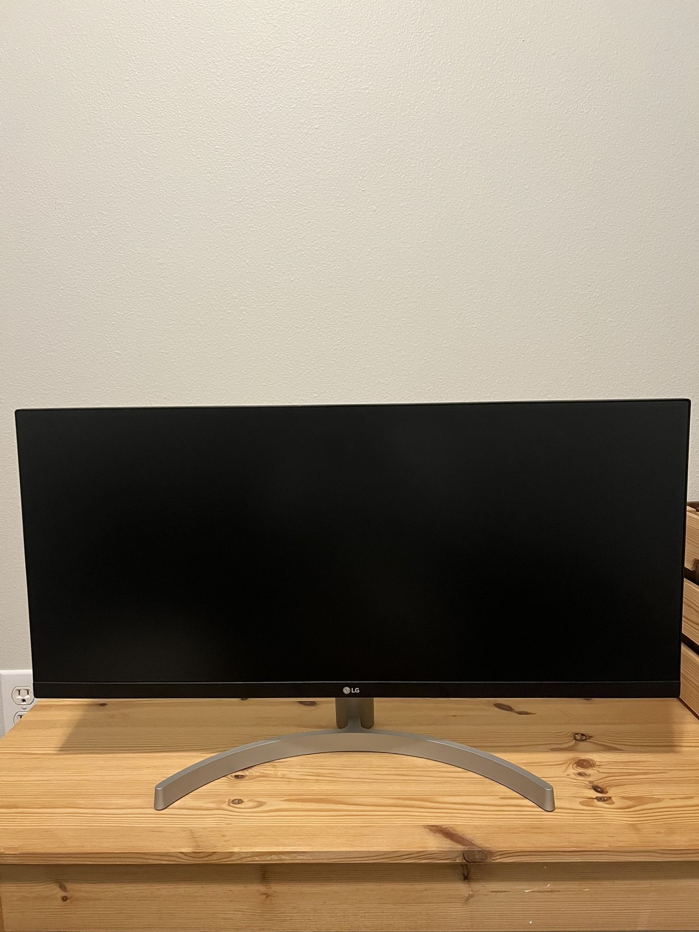 LG UltraWide curved 34in Monitor