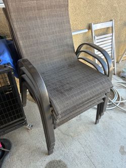 Set 4 patio chairs