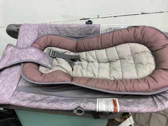 Vibrating baby bouncer seat