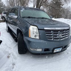 CADILLAC ESCALADE ESV with All The Bells & Whistles