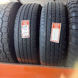 🛞🦈245/75/17 two tires used 🛞🦈🇵🇷🇻🇪