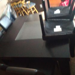 Dinning Table W/6 Chairs And A Bench