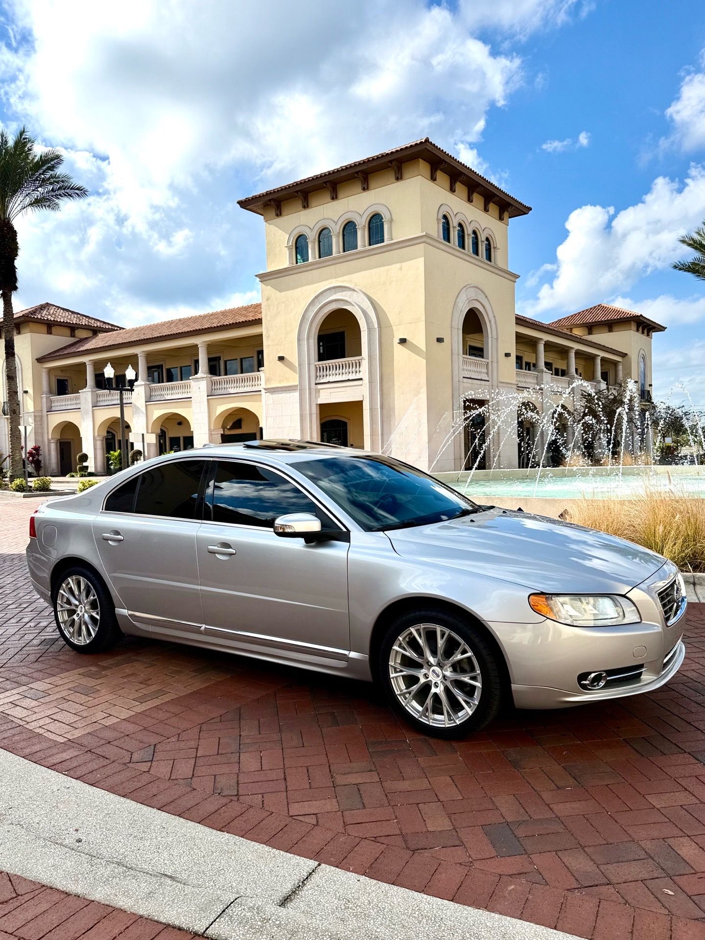 2010 Volvo S80