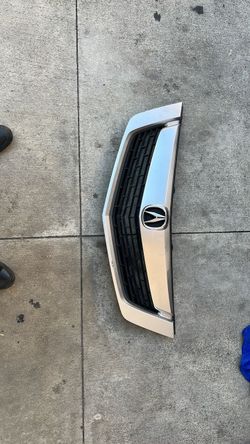 2010 Acura TSX front grill