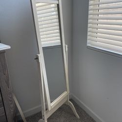 cheval mirror