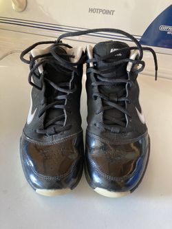 Nike Basketball Shoes Size 4.5Y