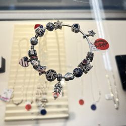 pandora bracelet 