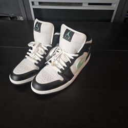 Air Jordan 1 Mid Men's Shoes