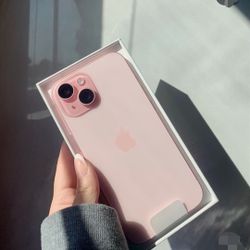 iPhone 15 Unlocked With Warranty 