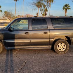 2004 Chevrolet Suburban
