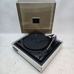 Vintage V-M Voice of Music 1200 Series Record Changer