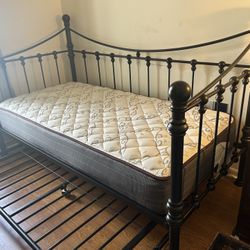 Day Bed With Mattress  Like New