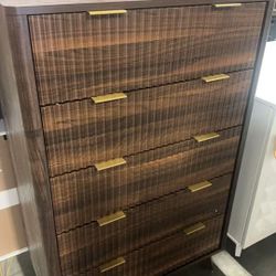 Fluted 5 Drawers Dresser