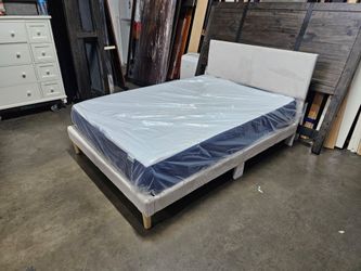 Full bed and mattress