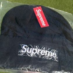 Black Bandanna Supreme Beanie 