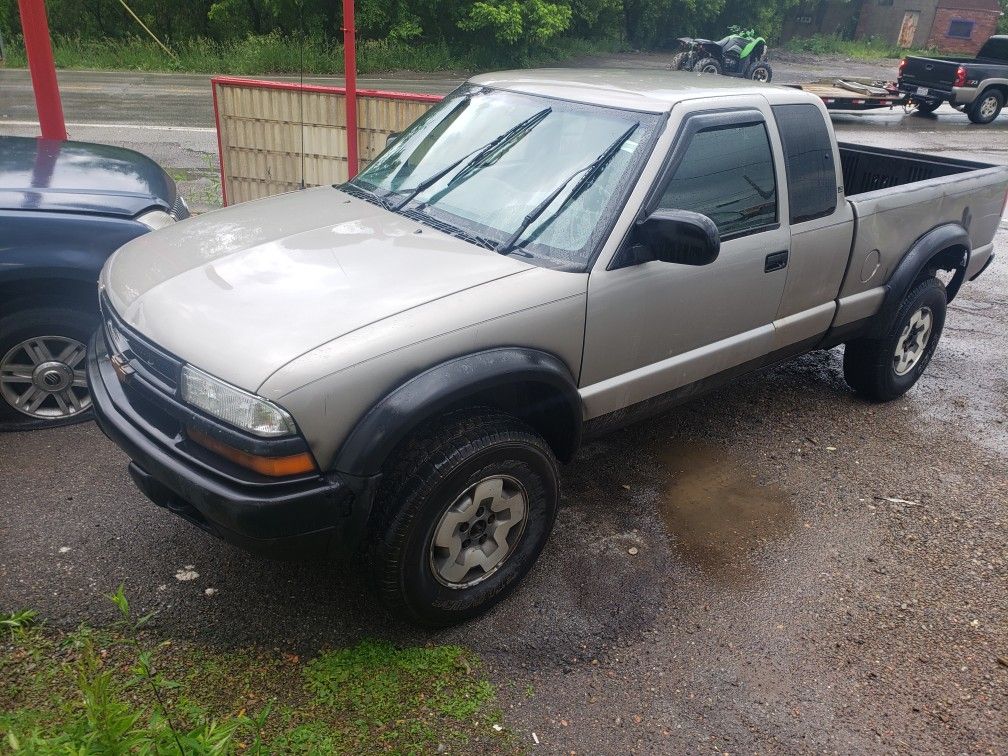 2001 Chevrolet S-10