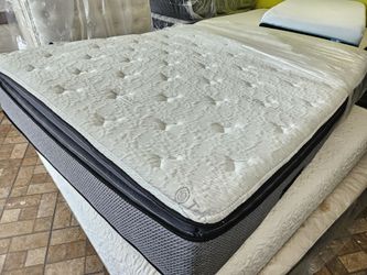 Mattress and box spring queen size