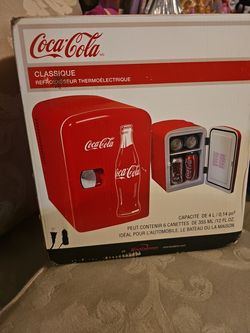 coca cola mini fridge