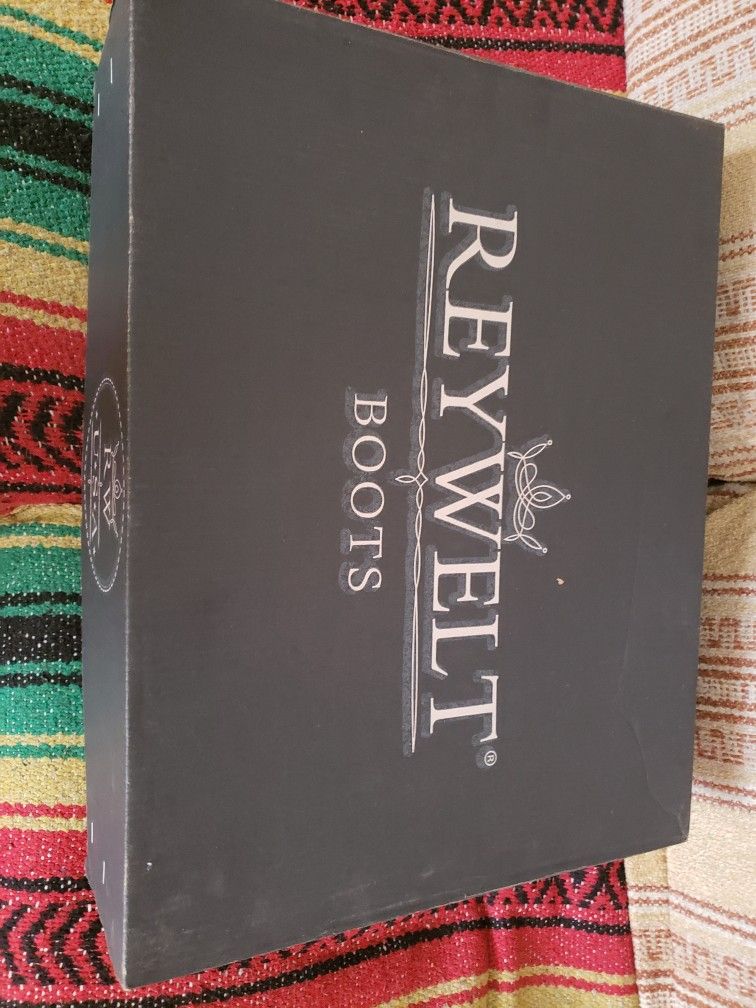 Boots  REYWELT New