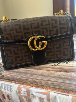 Gucci purse