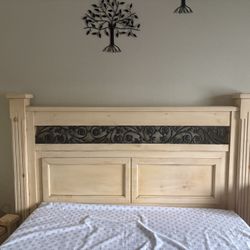Queen Bed A