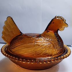 Amber Glass Nesting Hen