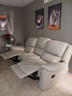 RECLINERS, SOFA AND LOVESEAT SET