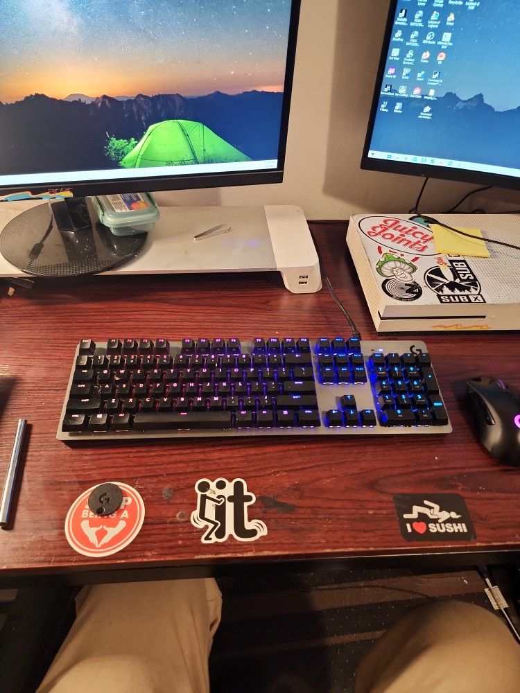 Logitech Wireless Mouse And Wired Keyboard