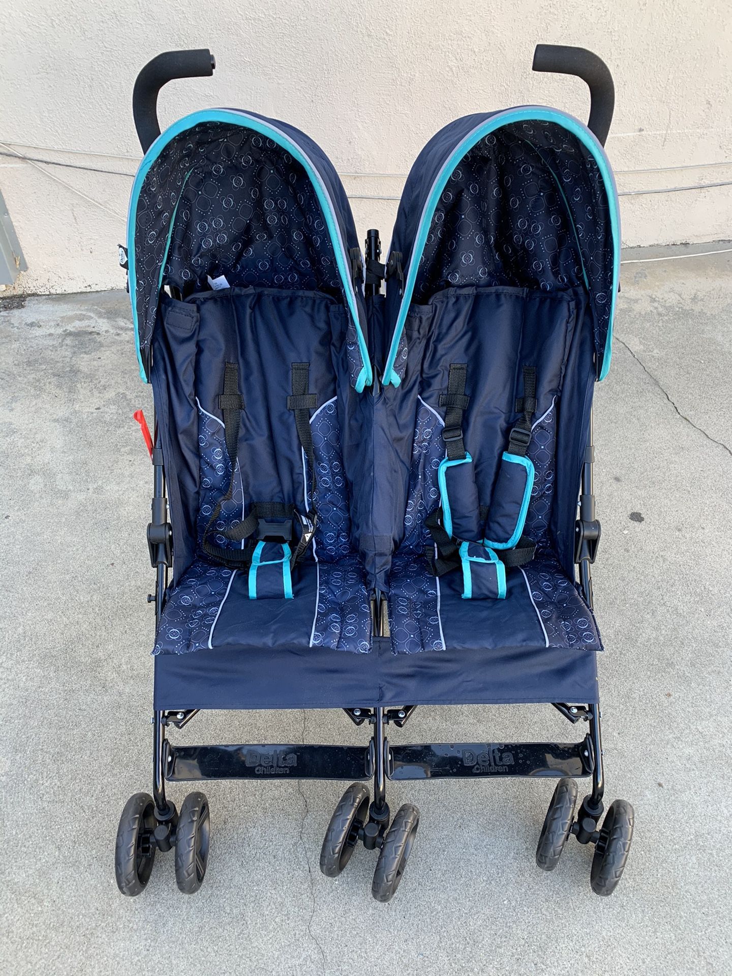 Brand new Delta Children LX Side by Side convenience umbrella Double Stroller, Night Sky