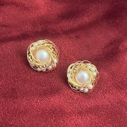 Handcraft 14K Gold Filled W/ Pearl Ear-studs