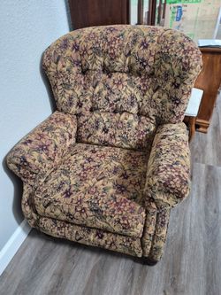 Overstuffed Recliner - FREE