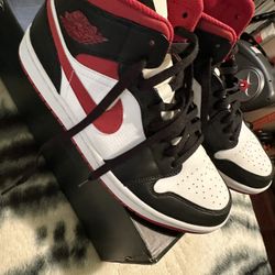 Jordan 1 Gym Red