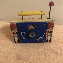 Vintage Fisher Price Jack And Jill Radio With Pull Out Antenna WORKS 
