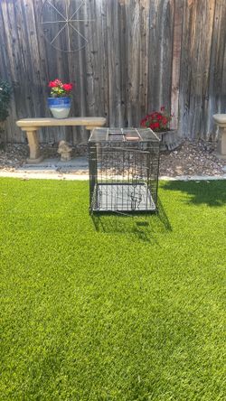 Wire animal crate