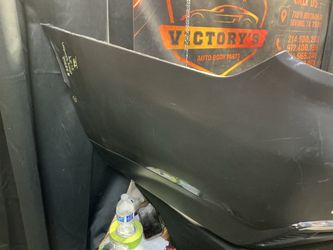 CHEVY SUBURBAN 2021-2024 REAR BUMPER OEM
