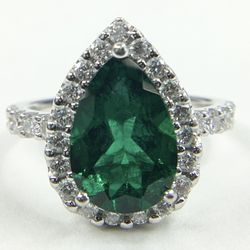 14K White Gold Halo Pear Shape Emerald Diamond Ring Size 7 